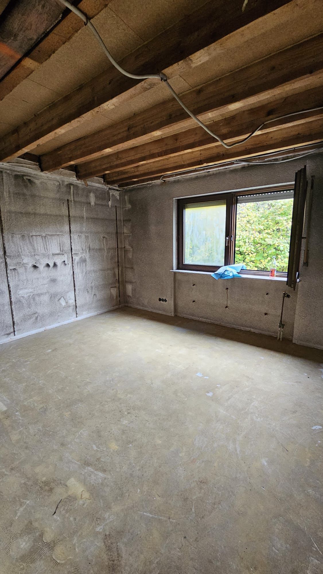 Zimmer im Rohbau
